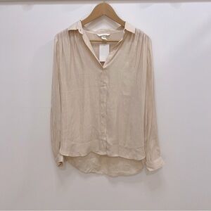 NWT subtle cheetah pattern silky long sleeve button down shirt